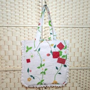 Handmade Quilted Tote Bag Vintage Fabric Lined Pocket Lace